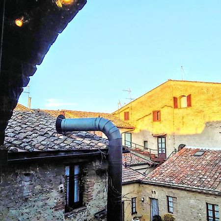 B&B Le Undici Lune Сан-Джиминьяно Экстерьер фото