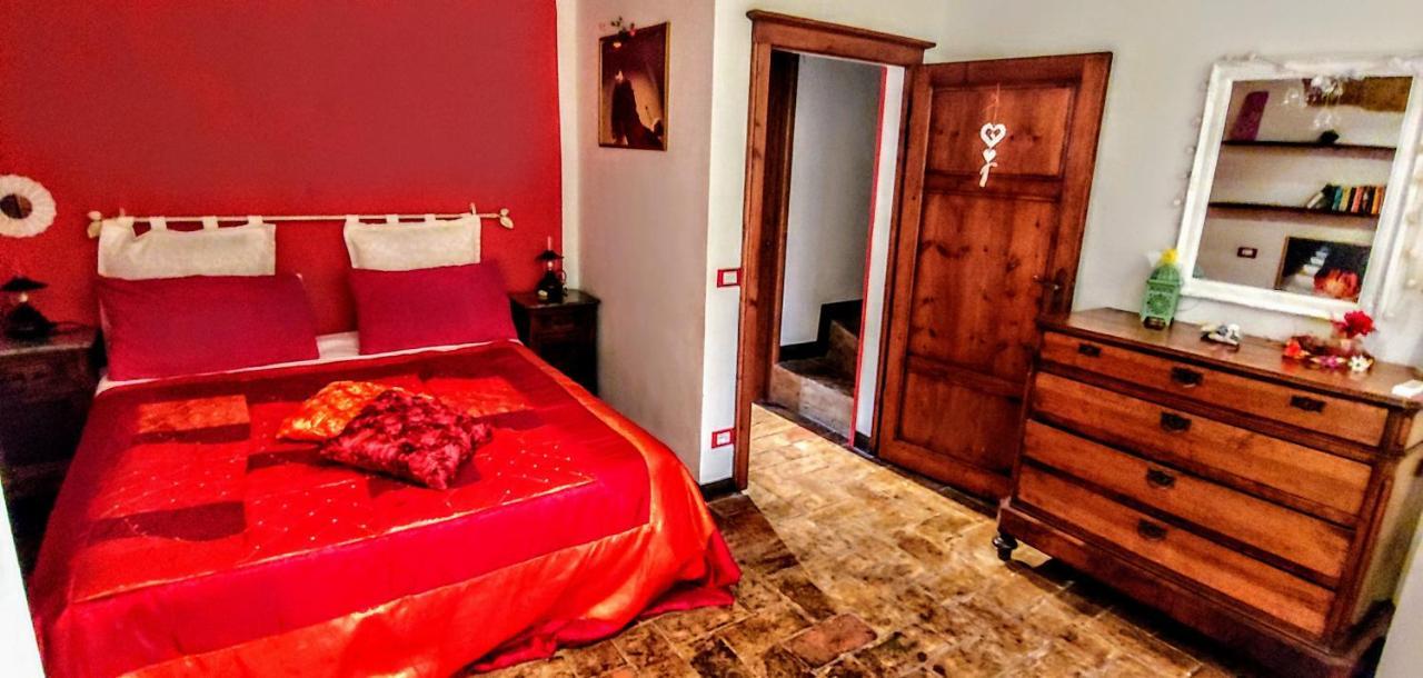 B&B Le Undici Lune Сан-Джиминьяно Экстерьер фото
