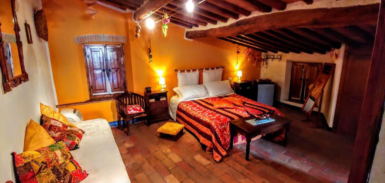 B&B Le Undici Lune Сан-Джиминьяно Экстерьер фото